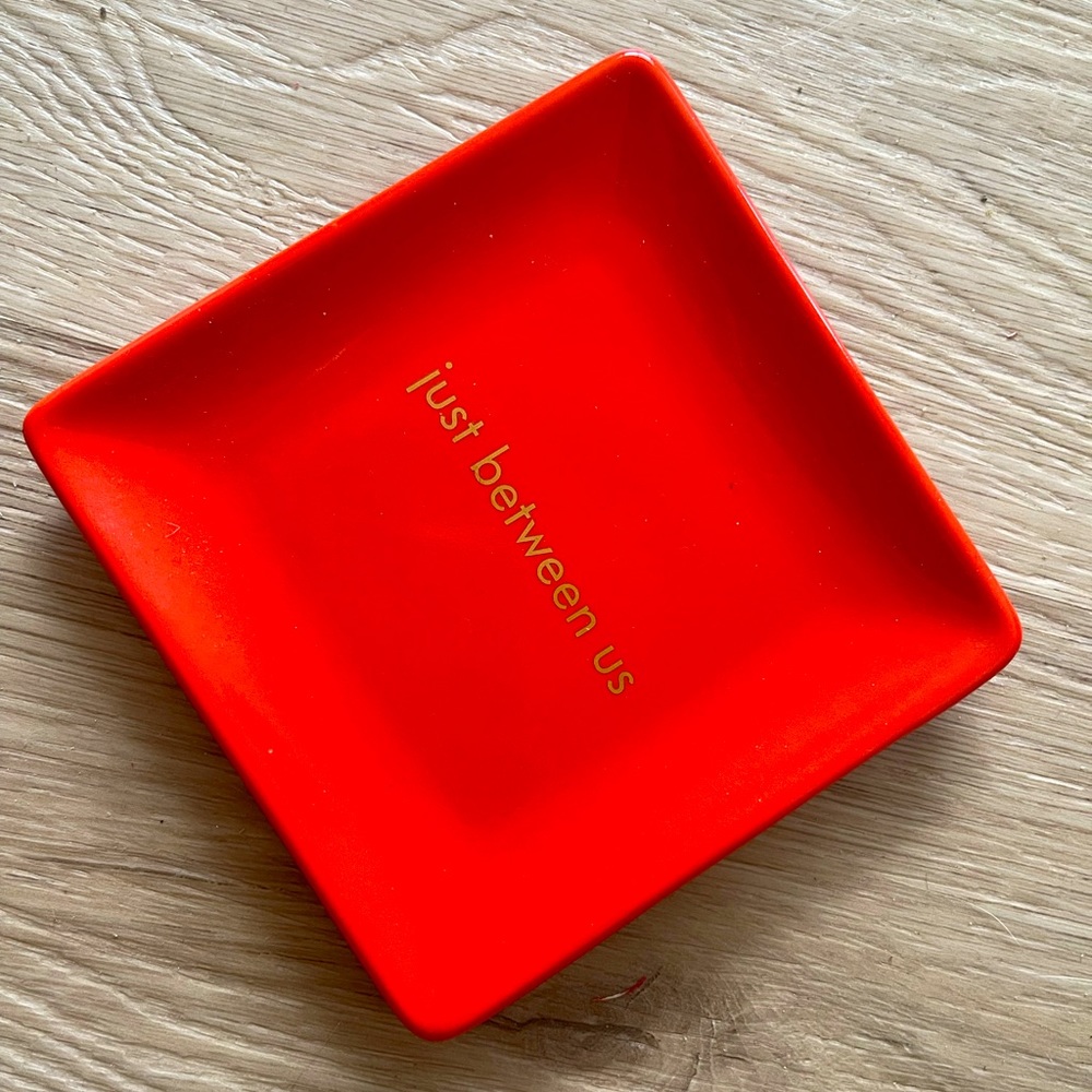 Kate Spade jewelry plate